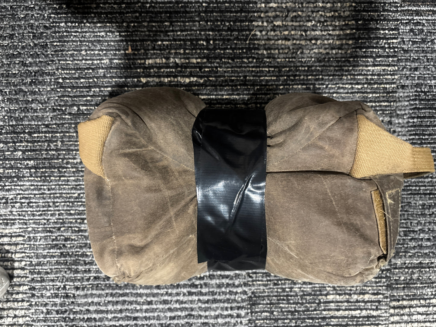 Shmedium bag with small hole